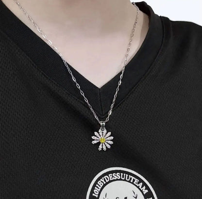 Daisy Necklace