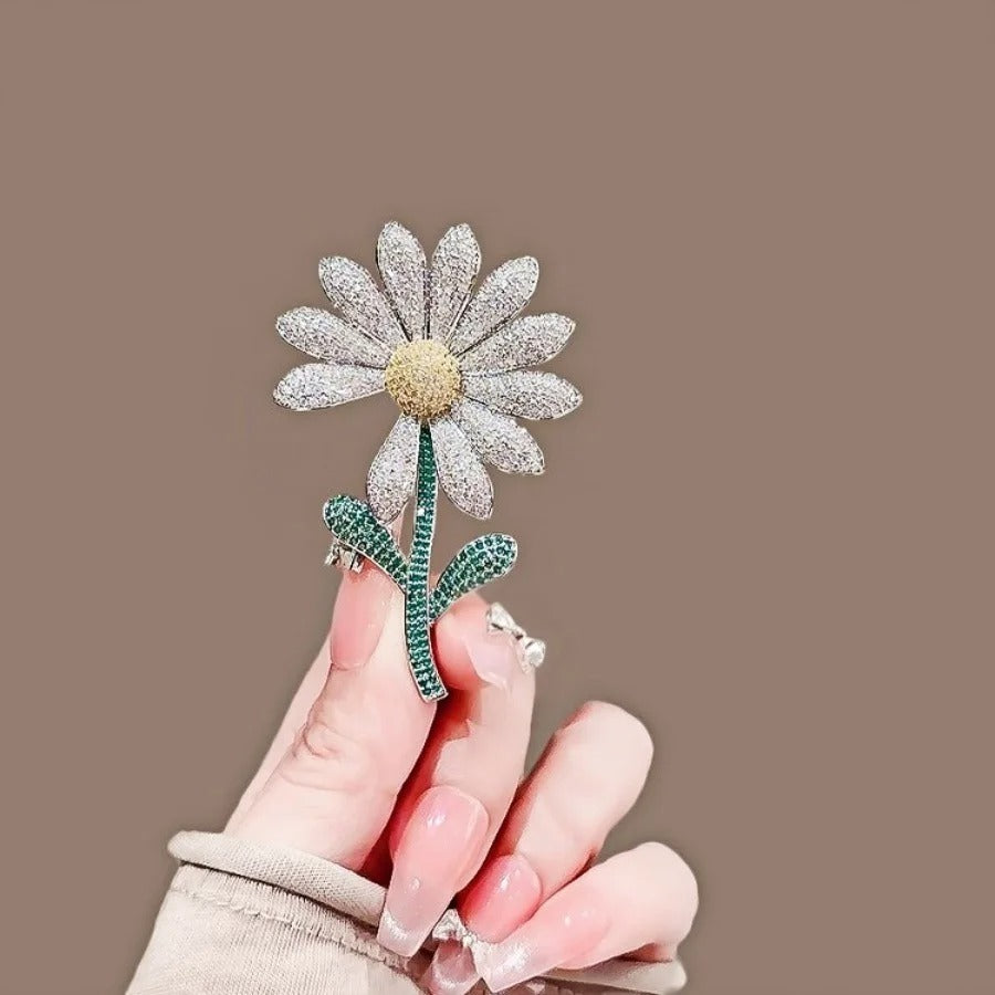 Daisy Brooch