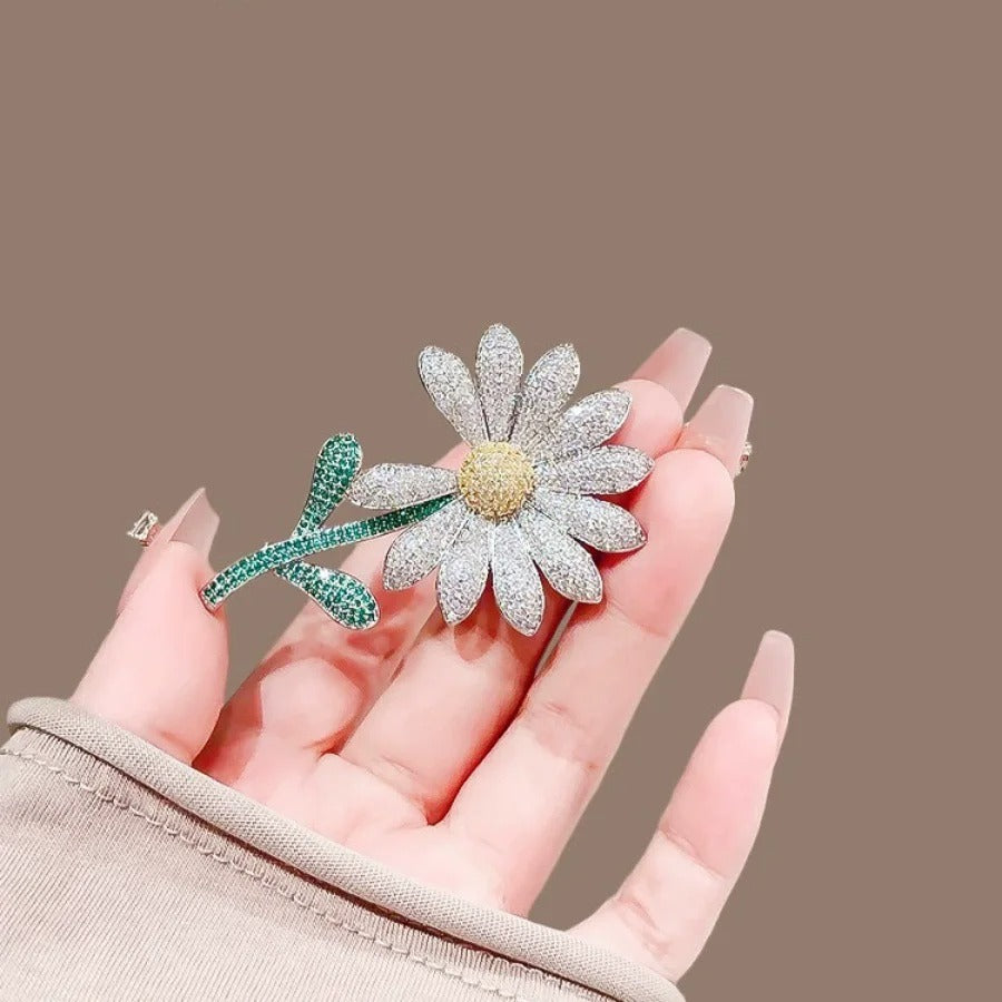 Daisy Brooch