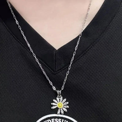 Daisy Necklace